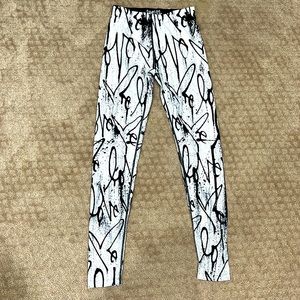 CARBON38 X CURTIS KULIG Higuera Legging
Size XS/S
Excellent condition